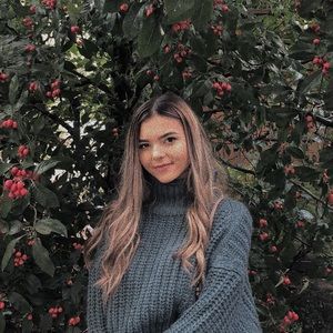 Meet your Posher, Arianna